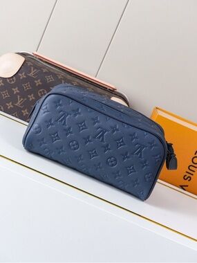 LOUIS VUITTON Bag New LV Bag